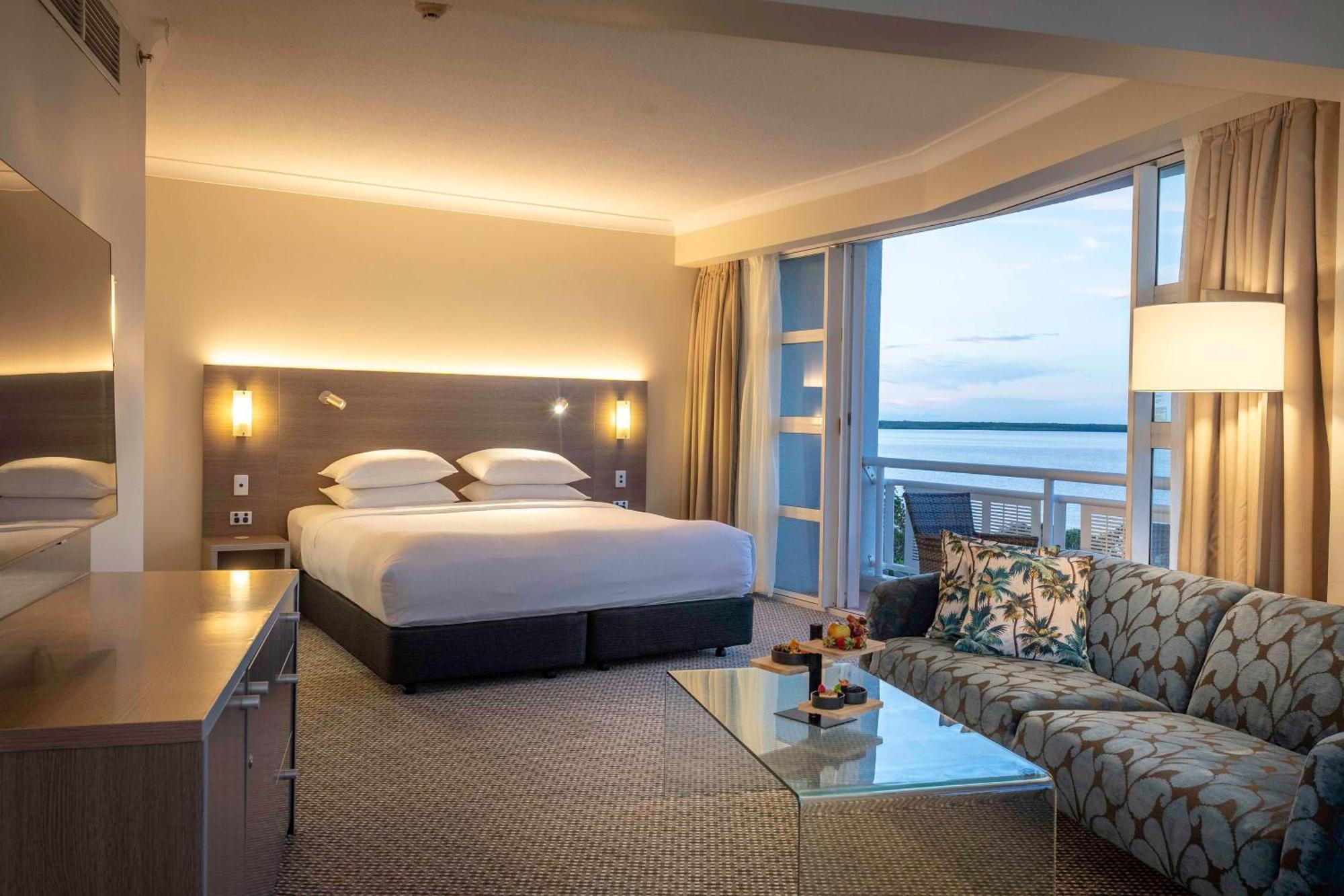 מלון Doubletree By Hilton קאירנס מראה חיצוני תמונה