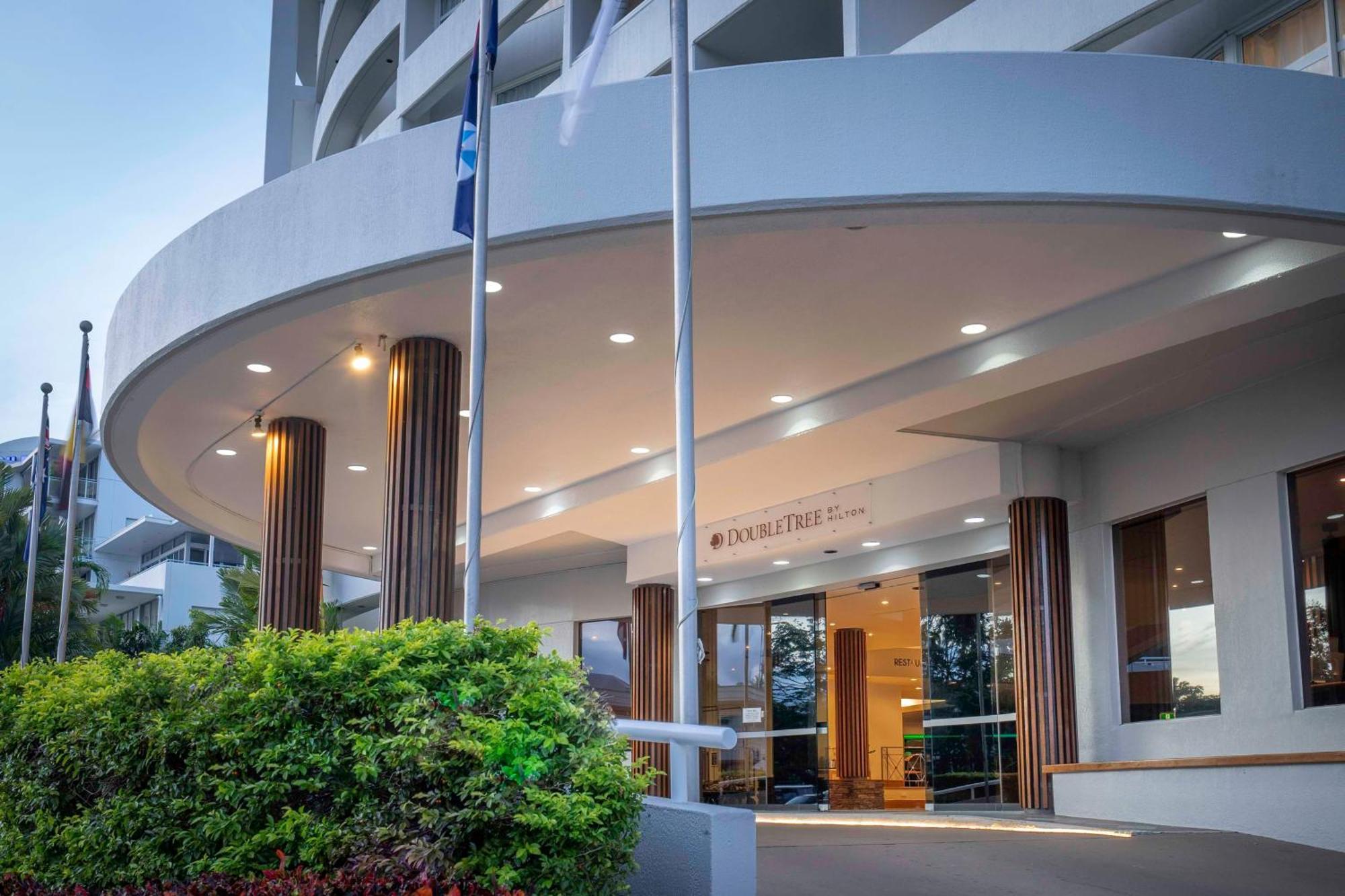 מלון Doubletree By Hilton קאירנס מראה חיצוני תמונה