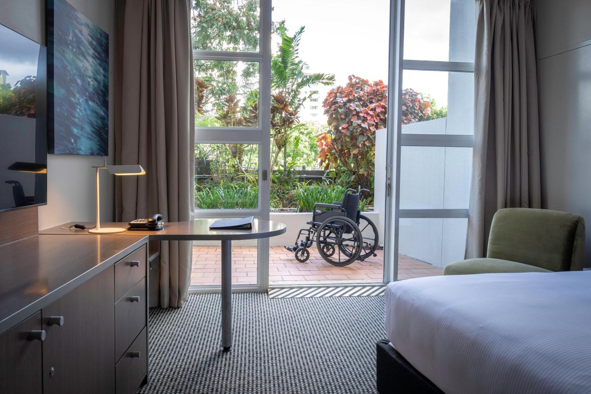 מלון Doubletree By Hilton קאירנס מראה חיצוני תמונה
